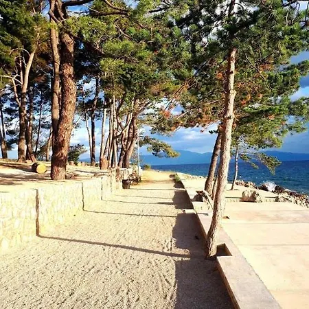 Porat Apartment *