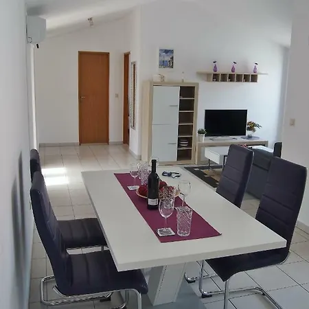 Apartment Porat